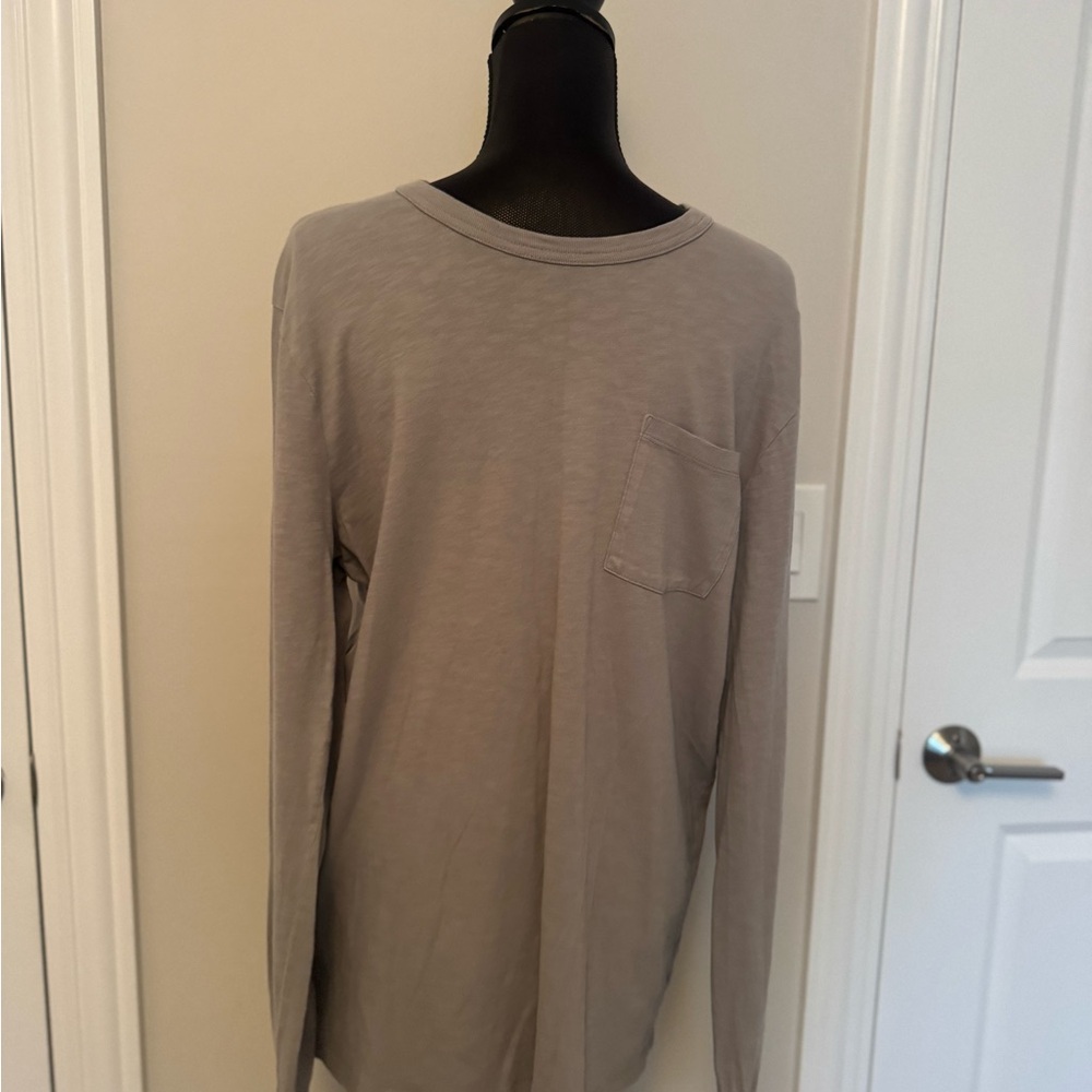 J. Crew Men's Light Grey Long Sleeve Tee LT